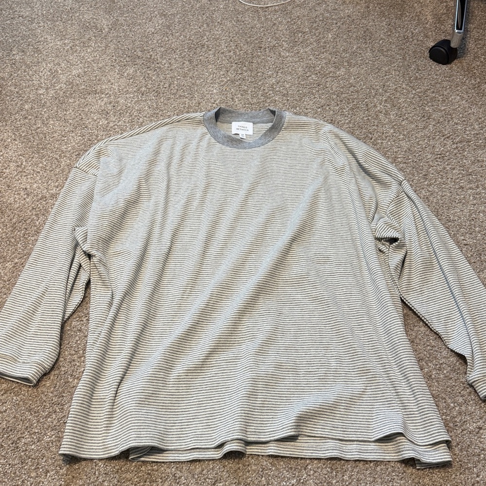 These Three Set - Picture 4 of 5